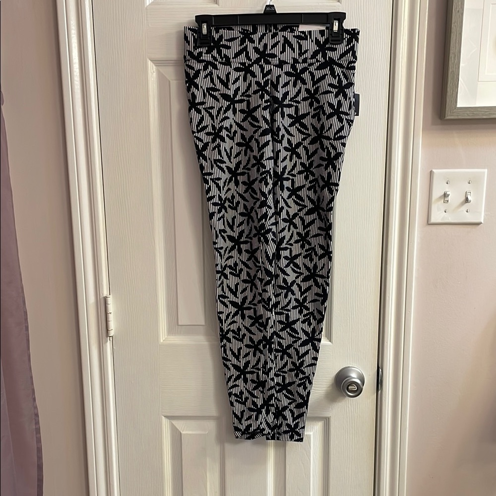 Lands' End Black and White Patterned Leggings